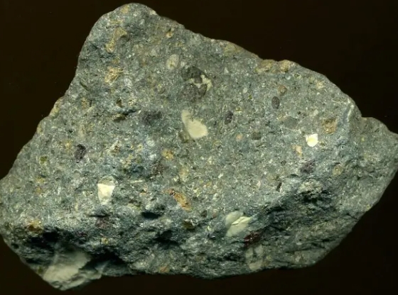 Read more about the article Bukan Letusan Biasa, Erupsi Kimberlit Jadi “Lift Ekstrem” Berlian ke Permukaan Bumi