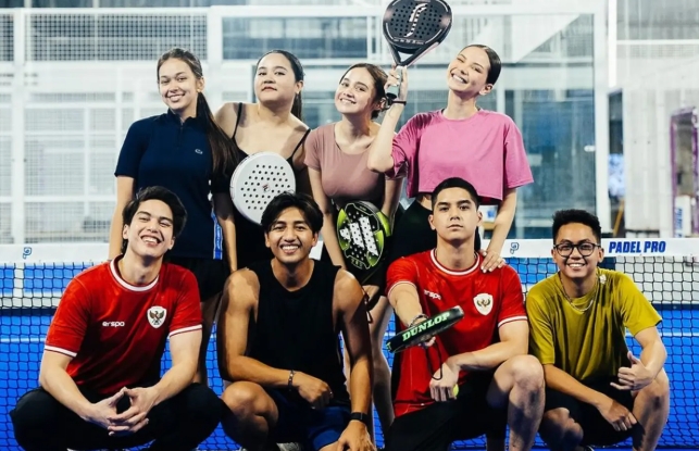 Read more about the article Demam Olahraga Padel Menjangkiti Komunitas Otomotif, Ini Buktinya!