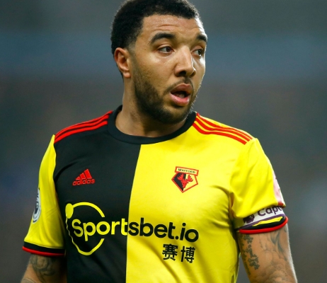 Read more about the article Troy Deeney Ikut Panaskan Derby: Lisandro Martinez Dapat Tantangan Terbuka